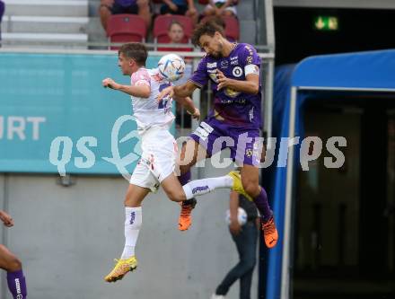 Fussball Bundesliga.  SK Austria Klagenfurt gegen FK Austria Wien.   Thorsten Mahrer,  (Klagenfurt),   Romeo Vucic (Wien). Klagenfurt, am 28.8.2022. 
Foto: Kuess

---
pressefotos, pressefotografie, kuess, qs, qspictures, sport, bild, bilder, bilddatenbank