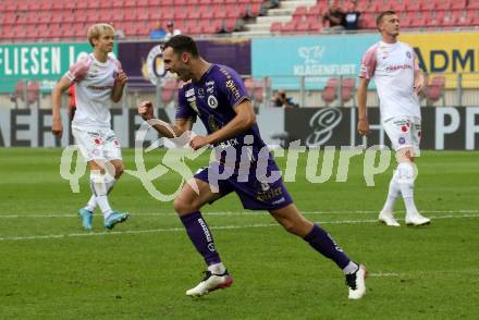 Fussball Bundesliga.  SK Austria Klagenfurt gegen FK Austria Wien.  Torjubel Andrew Irving  (Klagenfurt). Klagenfurt, am 28.8.2022. 
Foto: Kuess

---
pressefotos, pressefotografie, kuess, qs, qspictures, sport, bild, bilder, bilddatenbank