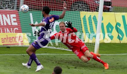 Fussball Bundesliga.  WAC gegen SK Austria Klagenfurt.   Hendrik Bonmann, (WAC),    Markus Pink  (Klagenfurt). Wolfsberg, am 4.9..2022. 
Foto: Kuess

---
pressefotos, pressefotografie, kuess, qs, qspictures, sport, bild, bilder, bilddatenbank