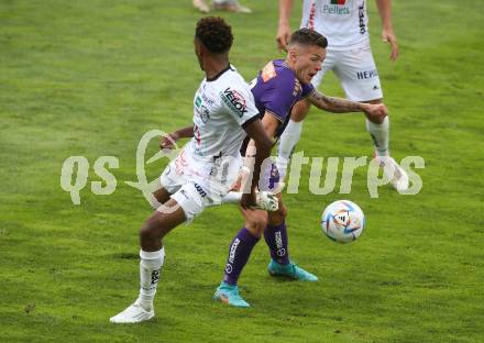 Fussball Bundesliga.  WAC gegen SK Austria Klagenfurt.  Thierno Mamadou Lamarana Ballo,  (WAC),  Florian Rieder   (Klagenfurt). Wolfsberg, am 4.9..2022. 
Foto: Kuess

---
pressefotos, pressefotografie, kuess, qs, qspictures, sport, bild, bilder, bilddatenbank