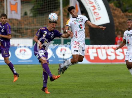 Fussball Bundesliga.  WAC gegen SK Austria Klagenfurt.  Nikolaos Vergos, (WAC),   Christopher Werniznig  (Klagenfurt). Wolfsberg, am 4.9..2022. 
Foto: Kuess

---
pressefotos, pressefotografie, kuess, qs, qspictures, sport, bild, bilder, bilddatenbank