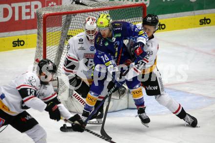 EBEL. Eishockey Bundesliga. VSV gegen BEMER Pioneers Vorarlberg.  Kevin Moderer, (VSV),   Christian Bull  (Vorarlberg). Villach, am 22.92022.
Foto: Kuess
www.qspictures.net
---
pressefotos, pressefotografie, kuess, qs, qspictures, sport, bild, bilder, bilddatenbank