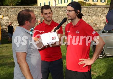 Eishockey Bundesliga. Pokaluebergabe durch Gemeinde Keutschach.   Thomas Vallant, Manuel Ganahl,. Keutschach, am 29.8.2022.
Foto: Kuess
---
pressefotos, pressefotografie, kuess, qs, qspictures, sport, bild, bilder, bilddatenbank