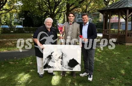 EBEL. Eishockey Bundesliga. KAC. Wahl zum Kaerntner Eishockey Superstar. Bernd Svetnik, Lukas Haudum, Hannes Orasche. Klagenfurt, am 12.9.2021.
Foto: Kuess
www.qspictures.net

---
pressefotos, pressefotografie, kuess, qs, qspictures, sport, bild, bilder, bilddatenbank