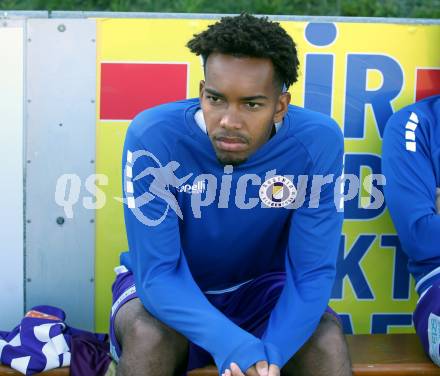 Fussball Testspiel. SK Austria Klagenfurt gegen GAK.   Emilian Metu (Klagenfurt). St. Michael im Lavanttal, am 23.9.2022.
Foto: Kuess
---
pressefotos, pressefotografie, kuess, qs, qspictures, sport, bild, bilder, bilddatenbank