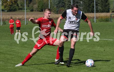 Fussball. 1. KLasse D. Sittersdorf gegen Rueckersdorf.   Pascal Urch (Sittersdorf), Johannes Planteu   (Rueckersdorf).  Sittersdorf, am 2.10.2022. 
Foto: Kuess
---
pressefotos, pressefotografie, kuess, qs, qspictures, sport, bild, bilder, bilddatenbank