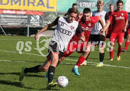 Fussball. 1. KLasse D. Sittersdorf gegen Rueckersdorf.  Mario Kaiser  (Sittersdorf),  Klemen Ofic  (Rueckersdorf).  Sittersdorf, am 2.10.2022. 
Foto: Kuess
---
pressefotos, pressefotografie, kuess, qs, qspictures, sport, bild, bilder, bilddatenbank