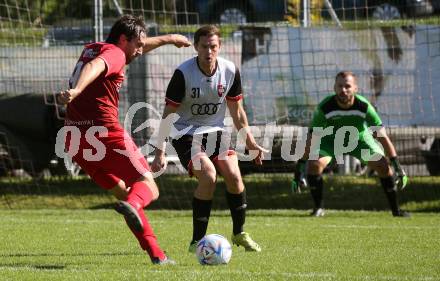 Fussball. 1. KLasse D. Sittersdorf gegen Rueckersdorf.  Mario Kaiser, Michael Fasching  (Sittersdorf),  David Writzl  (Rueckersdorf).  Sittersdorf, am 2.10.2022. 
Foto: Kuess
---
pressefotos, pressefotografie, kuess, qs, qspictures, sport, bild, bilder, bilddatenbank