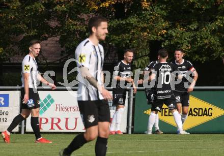 Fussball. Kaerntner Liga.  Bleiburg gegen ASK.    Torjubel   (ASK).  Bleiburg,  am 2.10.2022. 
Foto: Kuess
---
pressefotos, pressefotografie, kuess, qs, qspictures, sport, bild, bilder, bilddatenbank