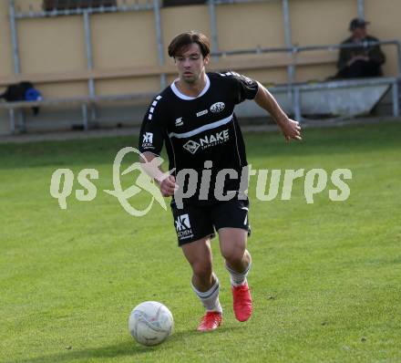 Fussball. Kaerntner Liga.  Bleiburg gegen ASK.  Val Zaletel Cernos (ASK).  Bleiburg,  am 2.10.2022. 
Foto: Kuess
---
pressefotos, pressefotografie, kuess, qs, qspictures, sport, bild, bilder, bilddatenbank