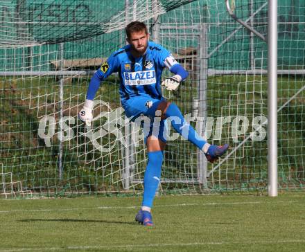 Fussball. Kaerntner Liga.  Bleiburg gegen ASK.  Thomas Poek   (Bleiburg).  Bleiburg,  am 2.10.2022. 
Foto: Kuess
---
pressefotos, pressefotografie, kuess, qs, qspictures, sport, bild, bilder, bilddatenbank