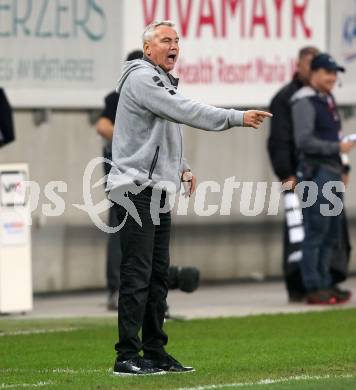 Fussball Bundesliga. SK Austria Klagenfurt gegen SC Austria Lustenau.  Trainer Peter Pacult (Klagenfurt). Klagenfurt, am 8.10.2022.
Foto: Kuess
---
pressefotos, pressefotografie, kuess, qs, qspictures, sport, bild, bilder, bilddatenbank