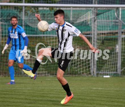 Fussball. Kaerntner Liga.  Bleiburg gegen ASK.  Teo Mrkonjic  (Bleiburg).  Bleiburg,  am 2.10.2022. 
Foto: Kuess
---
pressefotos, pressefotografie, kuess, qs, qspictures, sport, bild, bilder, bilddatenbank