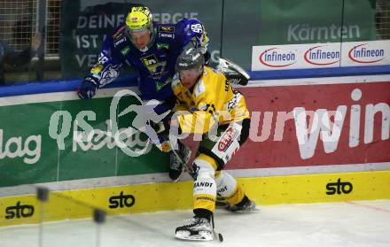EBEL. Eishockey Bundesliga. VSV gegen HC Pustertal Woelfe. Blaz Tomazevic,   (VSV),   Emil Kristensen (Pustertal). Villach, am 14.10.2022.
Foto: Kuess
www.qspictures.net
---
pressefotos, pressefotografie, kuess, qs, qspictures, sport, bild, bilder, bilddatenbank