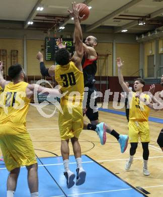 Basketball 2. Liga 2022/2023. Grunddurchgang 2. Runde.  Woerthersee Piraten gegen  Mattersburg Rocks.   Marcus Holyfield (Piraten),  Dominik Alturban (Mattersburg). Klagenfurt, am 15.10.2022.
Foto: Kuess
www.qspictures.net
---
pressefotos, pressefotografie, kuess, qs, qspictures, sport, bild, bilder, bilddatenbank
