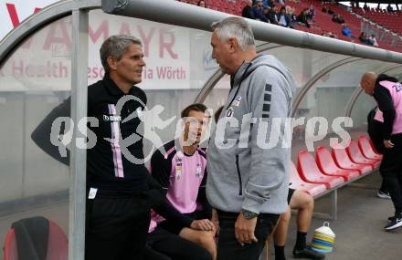 Fussball Bundesliga. SK Austria Klagenfurt gegen LASK   Trainer Dietmar Kuehbauer, (Klagenfurt),  Trainer Peter Pacult (LASK). Klagenfurt, am 15.10.2022.
Foto: Kuess
---
pressefotos, pressefotografie, kuess, qs, qspictures, sport, bild, bilder, bilddatenbank