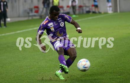 Fussball Bundesliga. SK Austria Klagenfurt gegen LASK   Solomon Owusu Bonnah (Klagenfurt). Klagenfurt, am 15.10.2022.
Foto: Kuess
---
pressefotos, pressefotografie, kuess, qs, qspictures, sport, bild, bilder, bilddatenbank