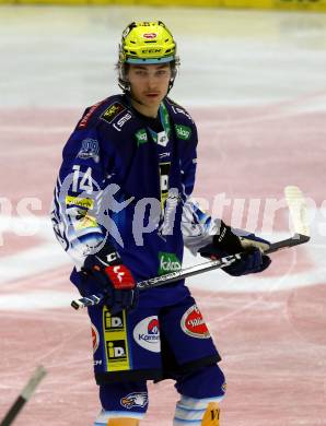 EBEL. Eishockey Bundesliga. EC VSV gegen Migross Supermercati Asiago Hockey.  Johannes Tschurnig (VSV). Villach, am 18.10.2022.
Foto: Kuess
www.qspictures.net
---
pressefotos, pressefotografie, kuess, qs, qspictures, sport, bild, bilder, bilddatenbank