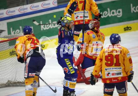 EBEL. Eishockey Bundesliga. EC VSV gegen Migross Supermercati Asiago Hockey.  Torjubel Robert Sabolic (VSV). Villach, am 18.10.2022.
Foto: Kuess
www.qspictures.net
---
pressefotos, pressefotografie, kuess, qs, qspictures, sport, bild, bilder, bilddatenbank