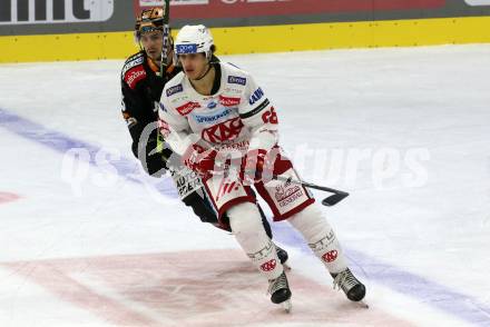 EBEL. Eishockey Bundesliga. EC KAC gegen  Steinbach Black Wings 1992.  Luka Gomboc (KAC). Klagenfurt, am 21.10.2022.
Foto: Kuess
www.qspictures.net
---
pressefotos, pressefotografie, kuess, qs, qspictures, sport, bild, bilder, bilddatenbank