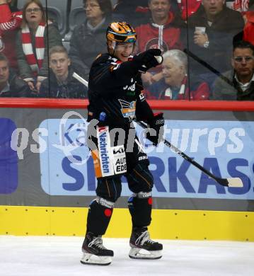 EBEL. Eishockey Bundesliga. EC KAC gegen  Steinbach Black Wings 1992.  Torjubel Emilio Romig (Black Wings). Klagenfurt, am 21.10.2022.
Foto: Kuess
www.qspictures.net
---
pressefotos, pressefotografie, kuess, qs, qspictures, sport, bild, bilder, bilddatenbank