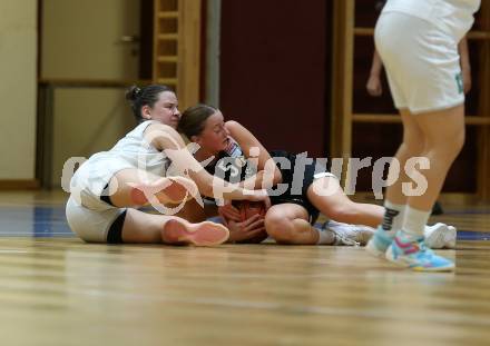 Basketball Damen Superliga. Grunddurchgang 4. Runde. KOS Celovec Damen gegen Basket Flames Women.  Alina Seher (KOS), Franca Roedhammer  (Basket Flames). Klagenfurt, 22.10.2022.
Foto: Kuess
---
pressefotos, pressefotografie, kuess, qs, qspictures, sport, bild, bilder, bilddatenbank