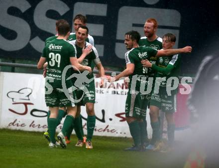 Fussball. Kaerntner Liga. Bleiburg gegen Lendorf.   Torjubel Christian Wernisch (Lendorf). Bleiburg, am 22.10.2022.
Foto: Kuess
---
pressefotos, pressefotografie, kuess, qs, qspictures, sport, bild, bilder, bilddatenbank