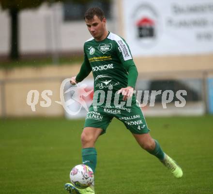 Fussball. Kaerntner Liga. Bleiburg gegen Lendorf.   Thomas Walker (Lendorf). Bleiburg, am 22.10.2022.
Foto: Kuess
---
pressefotos, pressefotografie, kuess, qs, qspictures, sport, bild, bilder, bilddatenbank