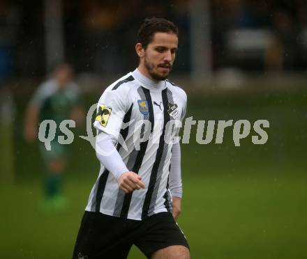 Fussball. Kaerntner Liga. Bleiburg gegen Lendorf.   Grega Klaric (Bleiburg). Bleiburg, am 22.10.2022.
Foto: Kuess
---
pressefotos, pressefotografie, kuess, qs, qspictures, sport, bild, bilder, bilddatenbank