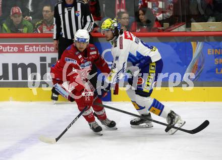 EBEL. Eishockey Bundesliga. EC KAC gegen  VSV.  Kele Steffler,  (KAC),  Maximilian Rebernig  (VSV). Klagenfurt, am 26.10.2022.
Foto: Kuess
www.qspictures.net
---
pressefotos, pressefotografie, kuess, qs, qspictures, sport, bild, bilder, bilddatenbank