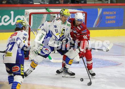 EBEL. Eishockey Bundesliga. EC KAC gegen  VSV.  Matthew Fraser,  (KAC),   Arturs Kulda (VSV). Klagenfurt, am 26.10.2022.
Foto: Kuess
www.qspictures.net
---
pressefotos, pressefotografie, kuess, qs, qspictures, sport, bild, bilder, bilddatenbank