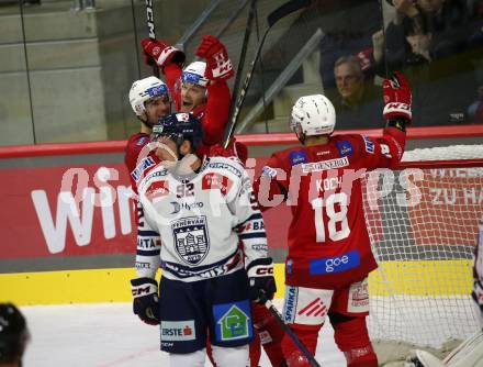 EBEL. Eishockey Bundesliga. EC KAC gegen  Hydro Fehervar AV 19. Torjubel Matthew Fraser, Lukas Haudum, Thomas Koch,  (KAC). Klagenfurt, am 28.10.2022.
Foto: Kuess
www.qspictures.net
---
pressefotos, pressefotografie, kuess, qs, qspictures, sport, bild, bilder, bilddatenbank