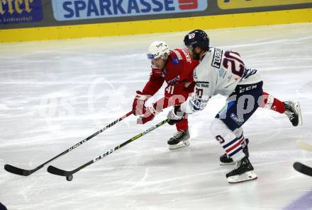 EBEL. Eishockey Bundesliga. EC KAC gegen  Hydro Fehervar AV 19.  Jesper Jensen Aabo,  (KAC),    Gleason Fournier (Fehervar). Klagenfurt, am 28.10.2022.
Foto: Kuess
www.qspictures.net
---
pressefotos, pressefotografie, kuess, qs, qspictures, sport, bild, bilder, bilddatenbank