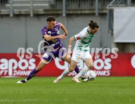Fussball Bundesliga. SK Austria Klagenfurt gegen WSG Tirol.   Andrew Irving (Klagenfurt),  Thomas Sabitzer (Tirol). Klagenfurt, am 29.10.2022.
Foto: Kuess
---
pressefotos, pressefotografie, kuess, qs, qspictures, sport, bild, bilder, bilddatenbank