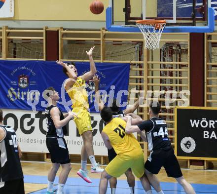 Basketball 2. Liga 2022/2023. Grunddurchgang 4. Runde.  	Woerthersee Piraten gegen  SWARCO RAIDERS Tirol.  Alexander Pirker, Marin Sliskovic  (Piraten),  Ziga Habat, Gasper Jordan Rojko (Tirol). Klagenfurt, am 30.10.2022.
Foto: Kuess
www.qspictures.net
---
pressefotos, pressefotografie, kuess, qs, qspictures, sport, bild, bilder, bilddatenbank