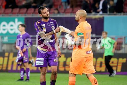 Fussball Bundesliga. SK Austria Klagenfurt gegen WSG Tirol.  Markus Pink, (Klagenfurt), Ferdinand Oswald  (Tirol). Klagenfurt, am 29.10.2022.
Foto: Kuess
---
pressefotos, pressefotografie, kuess, qs, qspictures, sport, bild, bilder, bilddatenbank