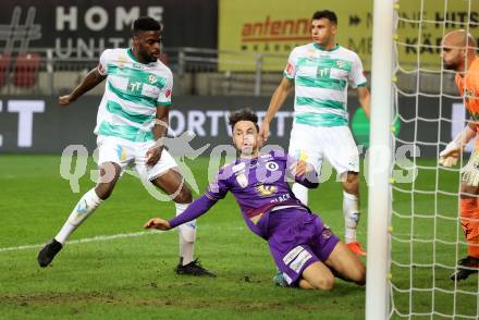 Fussball Bundesliga. SK Austria Klagenfurt gegen WSG Tirol. Simon Straudi,  (Klagenfurt),  Kofi Yeboah Schulz (Tirol). Klagenfurt, am 29.10.2022.
Foto: Kuess
---
pressefotos, pressefotografie, kuess, qs, qspictures, sport, bild, bilder, bilddatenbank