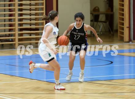 Basketball Damen Superliga. Grunddurchgang 5. Runde. KOS Celovec Damen gegen Vienna United Women.  Katarina Vukicevic (KOS), Mouzhan Asadi  (Vienna United Women). Klagenfurt, 29.10.2022.
Foto: Kuess
---
pressefotos, pressefotografie, kuess, qs, qspictures, sport, bild, bilder, bilddatenbank
