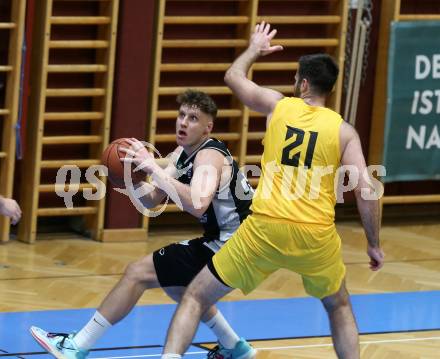 Basketball 2. Liga 2022/2023. Grunddurchgang 4. Runde.  	Woerthersee Piraten gegen  SWARCO RAIDERS Tirol.  Marin Sliskovic  (Piraten),  Ziga Habat (Tirol). Klagenfurt, am 30.10.2022.
Foto: Kuess
www.qspictures.net
---
pressefotos, pressefotografie, kuess, qs, qspictures, sport, bild, bilder, bilddatenbank