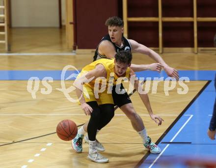 Basketball 2. Liga 2022/2023. Grunddurchgang 4. Runde.  	Woerthersee Piraten gegen  SWARCO RAIDERS Tirol.  Felix Leindecker  (Piraten),  Ziga Habat (Tirol). Klagenfurt, am 30.10.2022.
Foto: Kuess
www.qspictures.net
---
pressefotos, pressefotografie, kuess, qs, qspictures, sport, bild, bilder, bilddatenbank