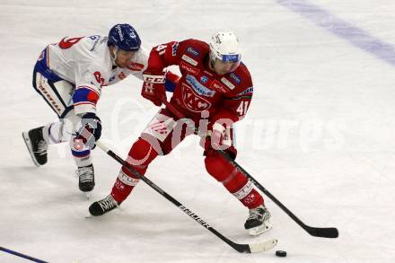 EBEL. Eishockey Bundesliga. EC KAC gegen  HC Innsbruck - Die Haie. Jesper Jensen Aabo,  (KAC),   Lukas Baer  (Innsbruck). Klagenfurt, am 1.11.2022.
Foto: Kuess
www.qspictures.net
---
pressefotos, pressefotografie, kuess, qs, qspictures, sport, bild, bilder, bilddatenbank