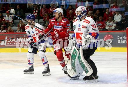 EBEL. Eishockey Bundesliga. EC KAC gegen  HC Innsbruck - Die Haie.  Nicholas Eric Petersen, (KAC),  Simon Bourque, Thomas Edward McCollum   (Innsbruck). Klagenfurt, am 1.11.2022.
Foto: Kuess
www.qspictures.net
---
pressefotos, pressefotografie, kuess, qs, qspictures, sport, bild, bilder, bilddatenbank