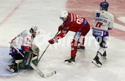 EBEL. Eishockey Bundesliga. EC KAC gegen  HC Innsbruck - Die Haie.  Matthew Fraser,  (KAC),    Thomas Edward McCollum, Daniel Jakubitzka (Innsbruck). Klagenfurt, am 1.11.2022.
Foto: Kuess
www.qspictures.net
---
pressefotos, pressefotografie, kuess, qs, qspictures, sport, bild, bilder, bilddatenbank