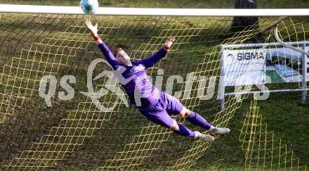 Fussball Kaerntner Liga. Koettmannsdorf gegen St. Jakob/Ros.. Christopher Altmann (St. Jakob). Koettmannsdorf, am 5.11.2022.
Foto: Kuess

---
pressefotos, pressefotografie, kuess, qs, qspictures, sport, bild, bilder, bilddatenbank