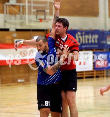 Handball. Cup. SVVW Klagenfurt gegen SC Ferlach.  Salbrechter Stefan Bernhard (Klagenfurt),    Milicevic Adrian (Ferlach). Klagenfurt, am 5.11.2022.
Foto: Kuess


---
pressefotos, pressefotografie, kuess, qs, qspictures, sport, bild, bilder, bilddatenbank