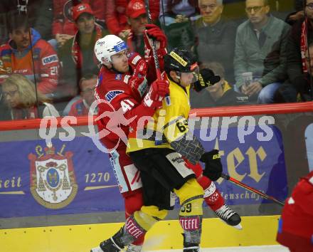 EBEL. Eishockey Bundesliga. EC KAC gegen  spusu Vienna Capitals.  Jeasper Jensen Aabo,  (KAC),    Leon Widhalm (Vienna Capitals). Klagenfurt, am 6.11.2022.
Foto: Kuess
www.qspictures.net
---
pressefotos, pressefotografie, kuess, qs, qspictures, sport, bild, bilder, bilddatenbank