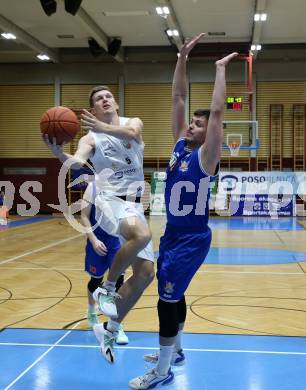 Basketball 2. Liga 2022/2023. Grunddurchgang 6. Runde.  KOS Celovec gegen  BBU Salzburg.    Andi Smrtnik (KOS),  Marko Rakic (Salzburg). Klagenfurt, am 12.11.2022.
Foto: Kuess
www.qspictures.net
---
pressefotos, pressefotografie, kuess, qs, qspictures, sport, bild, bilder, bilddatenbank