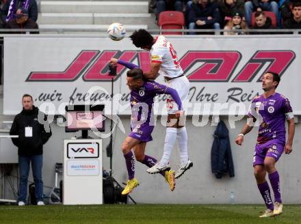 Fussball Bundesliga. SK Austria Klagenfurt gegen FC Red Bull Salzburg.  Florian Rieder (Klagenfurt),  Bernardo Fernandes Da Silva Junior (Salzburg). Klagenfurt, am 13.11.2022.
Foto: Kuess
---
pressefotos, pressefotografie, kuess, qs, qspictures, sport, bild, bilder, bilddatenbank