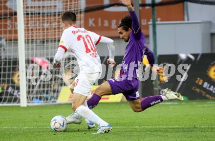 Fussball Bundesliga. SK Austria Klagenfurt gegen FC Red Bull Salzburg.  Maximiliano Moreira Romero, (Klagenfurt),  Amar Dedic  (Salzburg). Klagenfurt, am 13.11.2022.
Foto: Kuess
---
pressefotos, pressefotografie, kuess, qs, qspictures, sport, bild, bilder, bilddatenbank