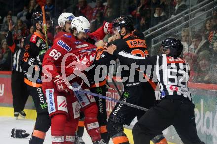EBEL. Eishockey Bundesliga. EC KAC gegen  Moser Medical Graz99ers.  Gomboc Luka (KAC),    Krainz Clemens (Graz). Klagenfurt, am 15.11.2022.
Foto: Kuess
www.qspictures.net
---
pressefotos, pressefotografie, kuess, qs, qspictures, sport, bild, bilder, bilddatenbank